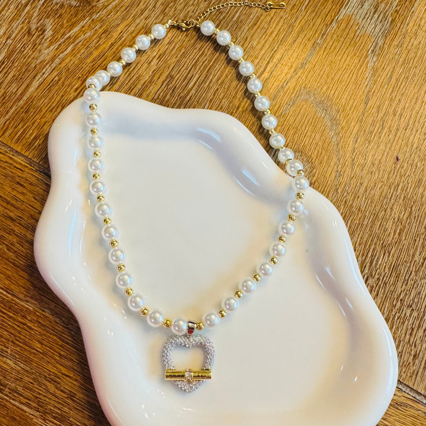 MONICA NECKLACE
