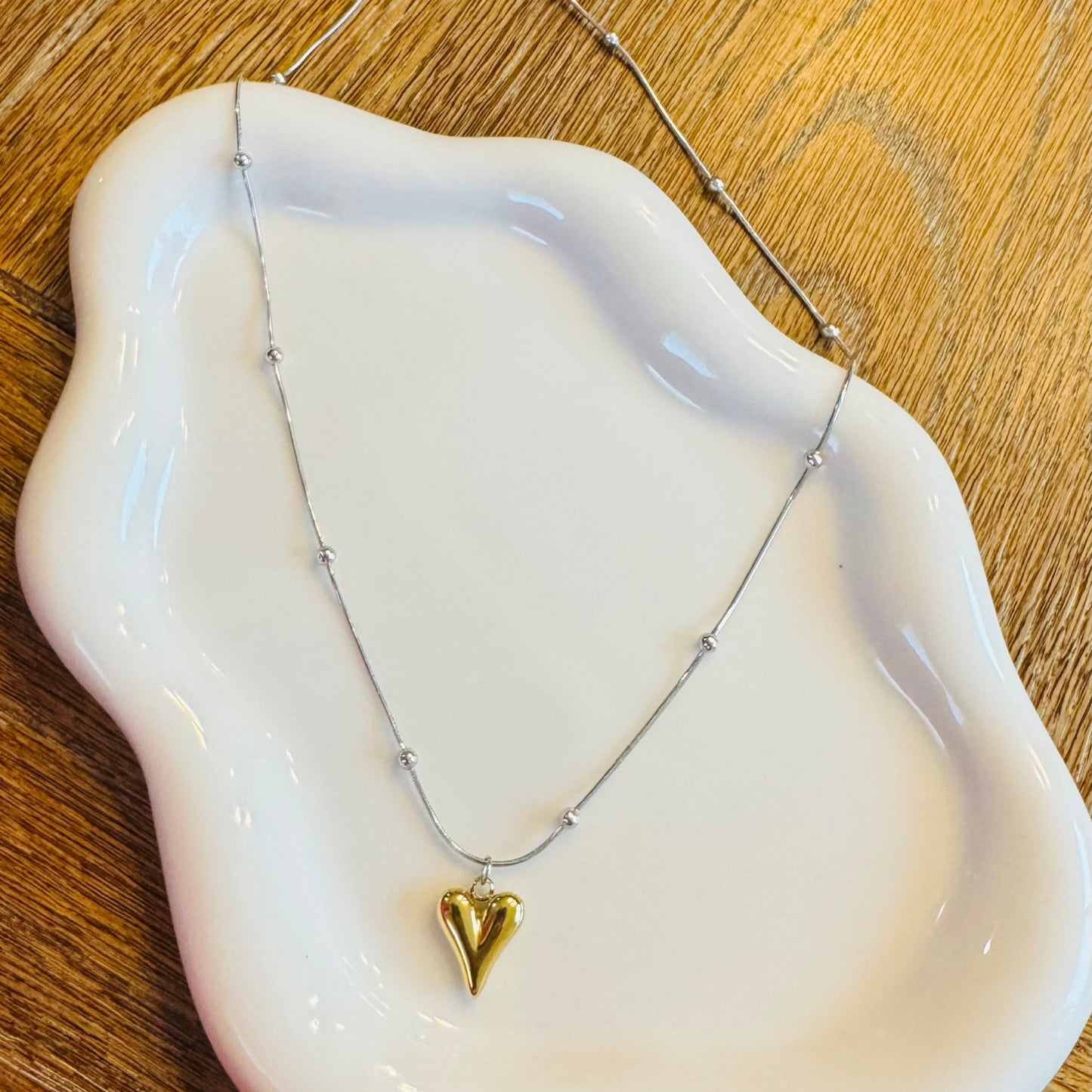 ABIGAIL NECKLACE