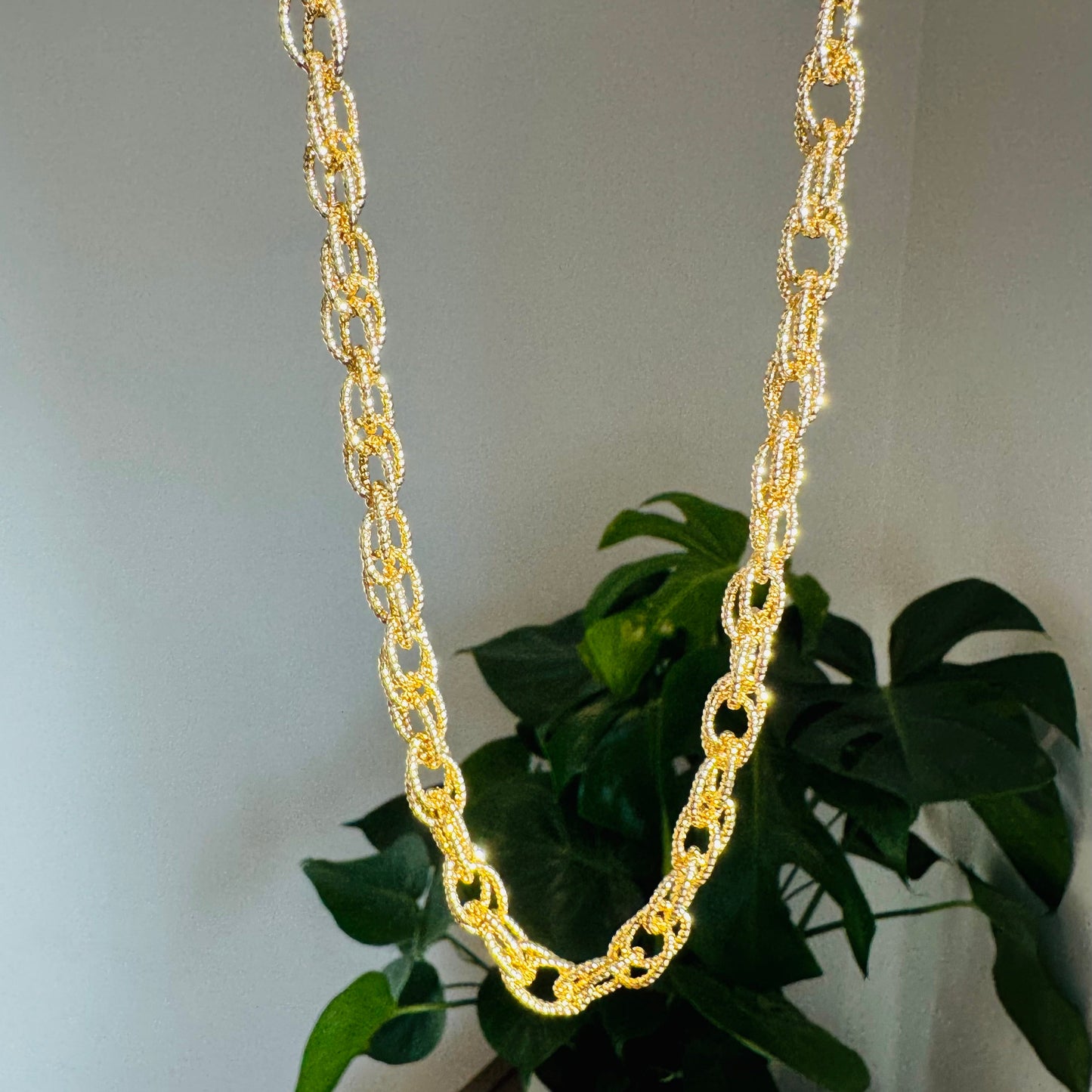 CAMILA NECKLACE