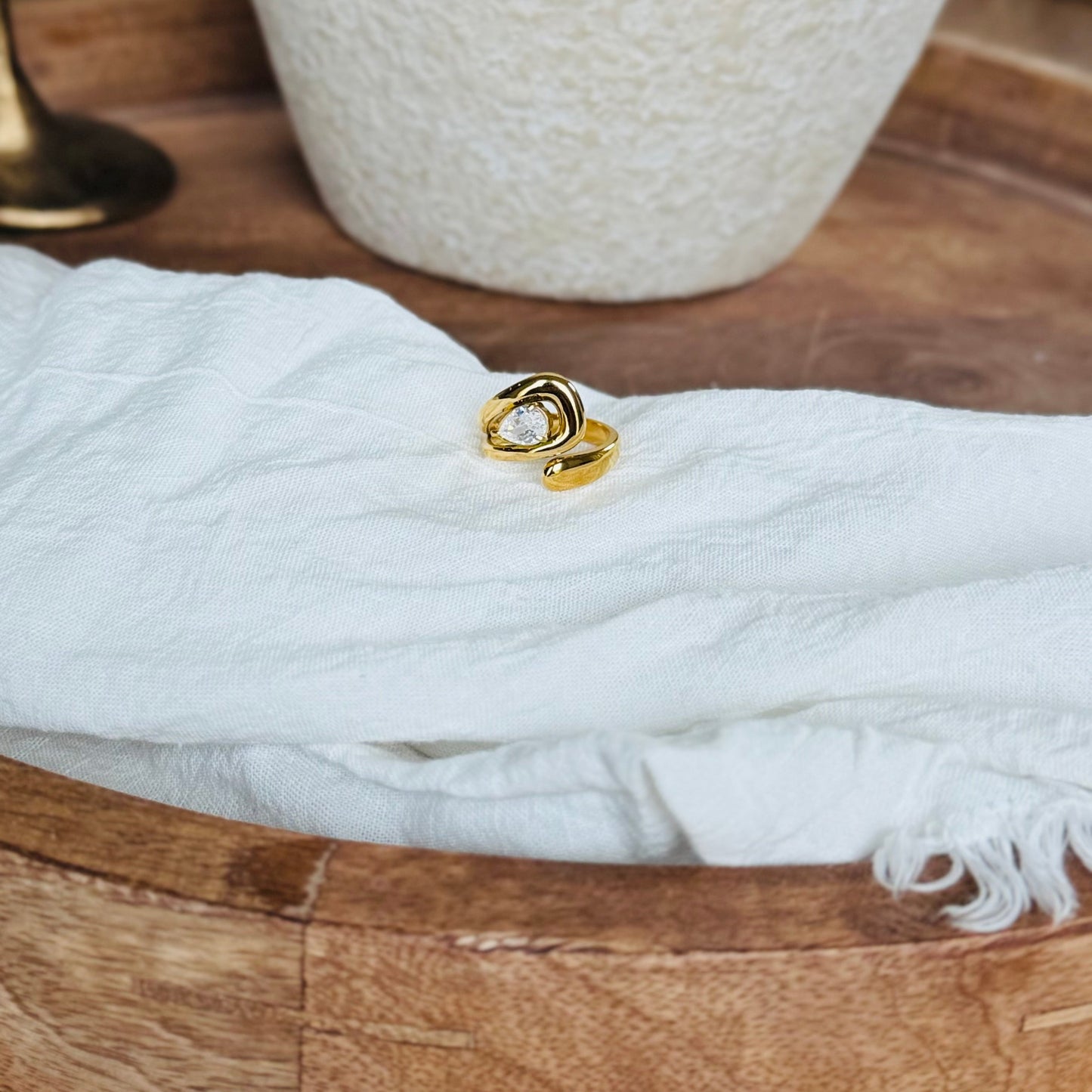 BETTY RING