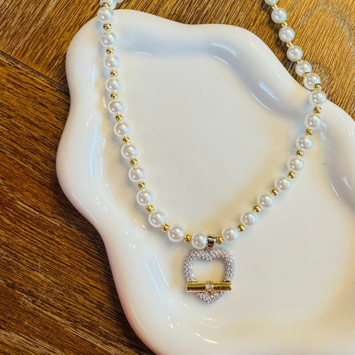 MONICA NECKLACE