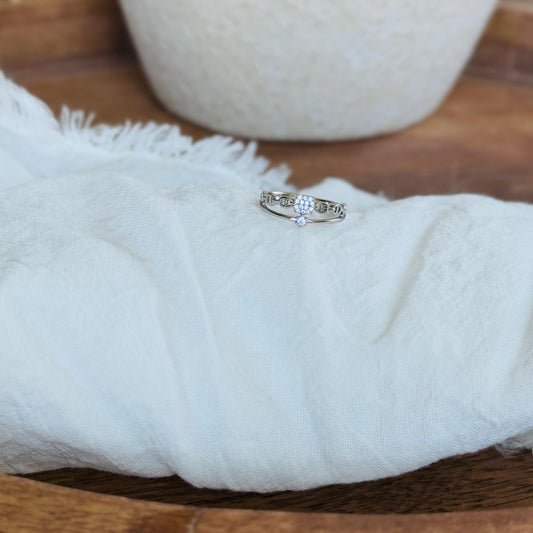 LUXURY RING