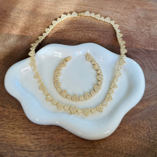 LUXURY SET