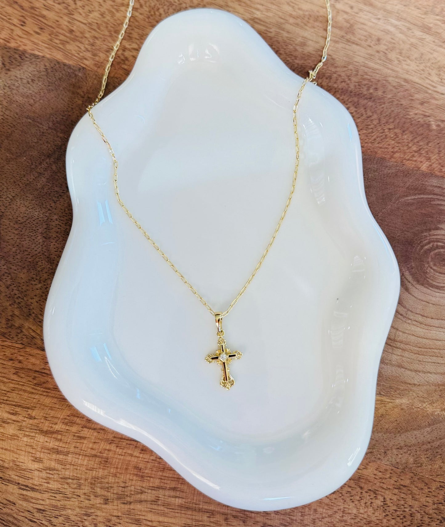 CROSS NECKLACE